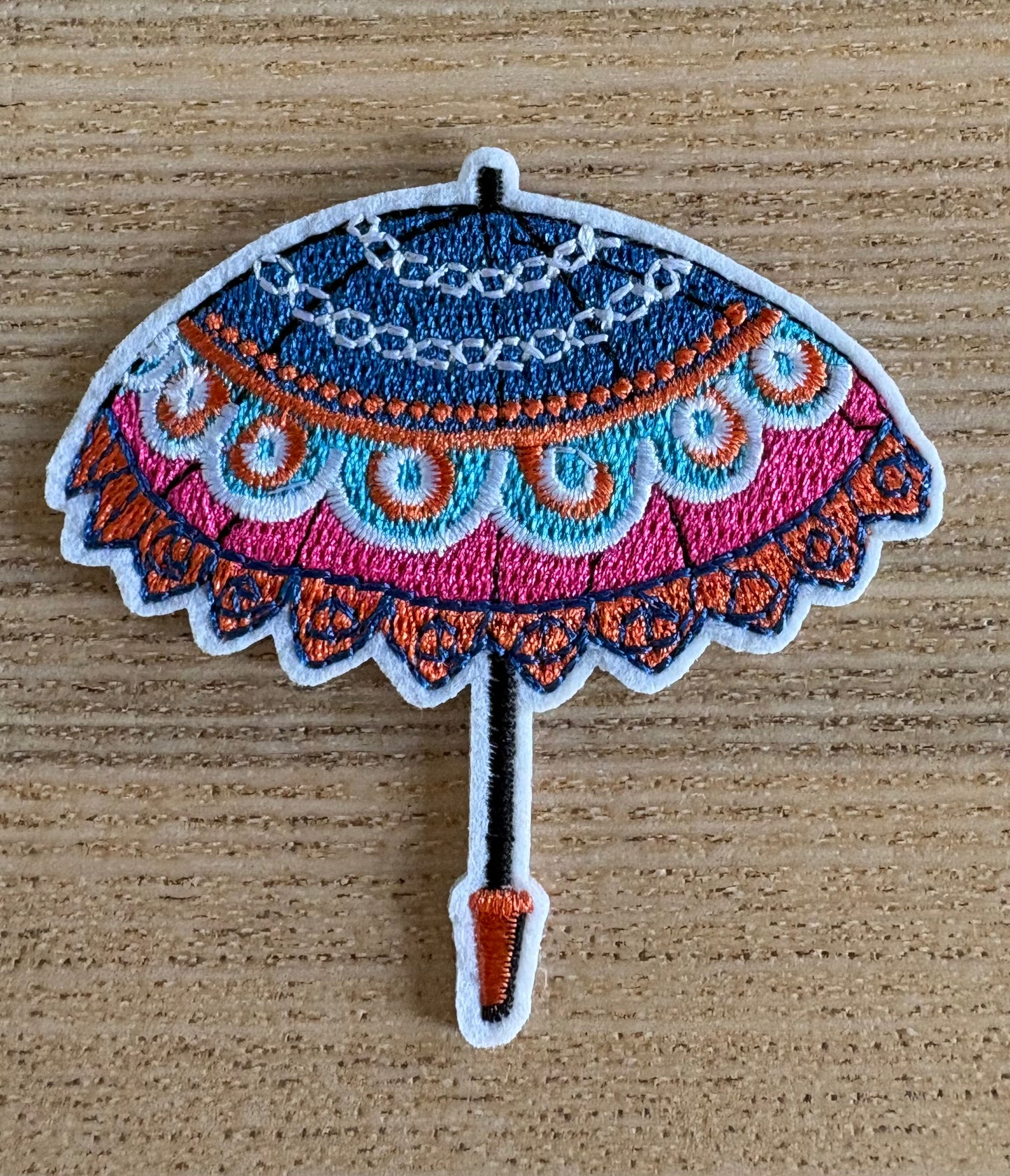 écusson brodé - Ombrelle / Parasol bohème coloré