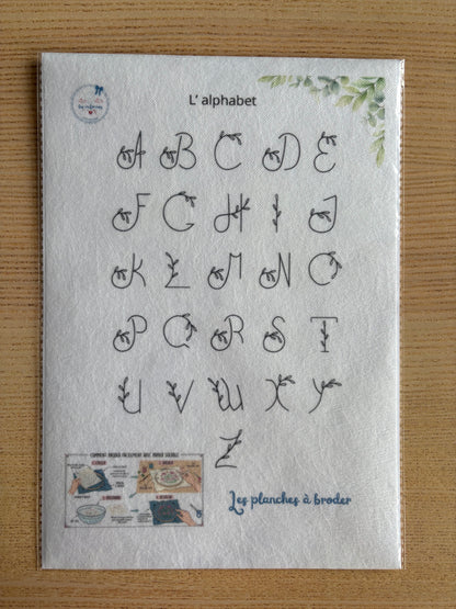 Planches à broder " Alphabet"