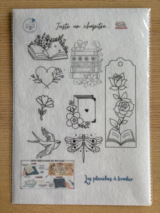 Planche à broder "les livres"